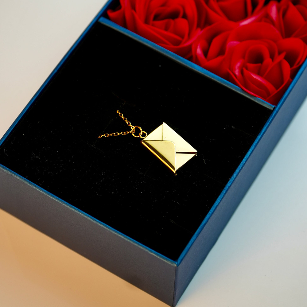 Lettre d'amour - Collier - Or